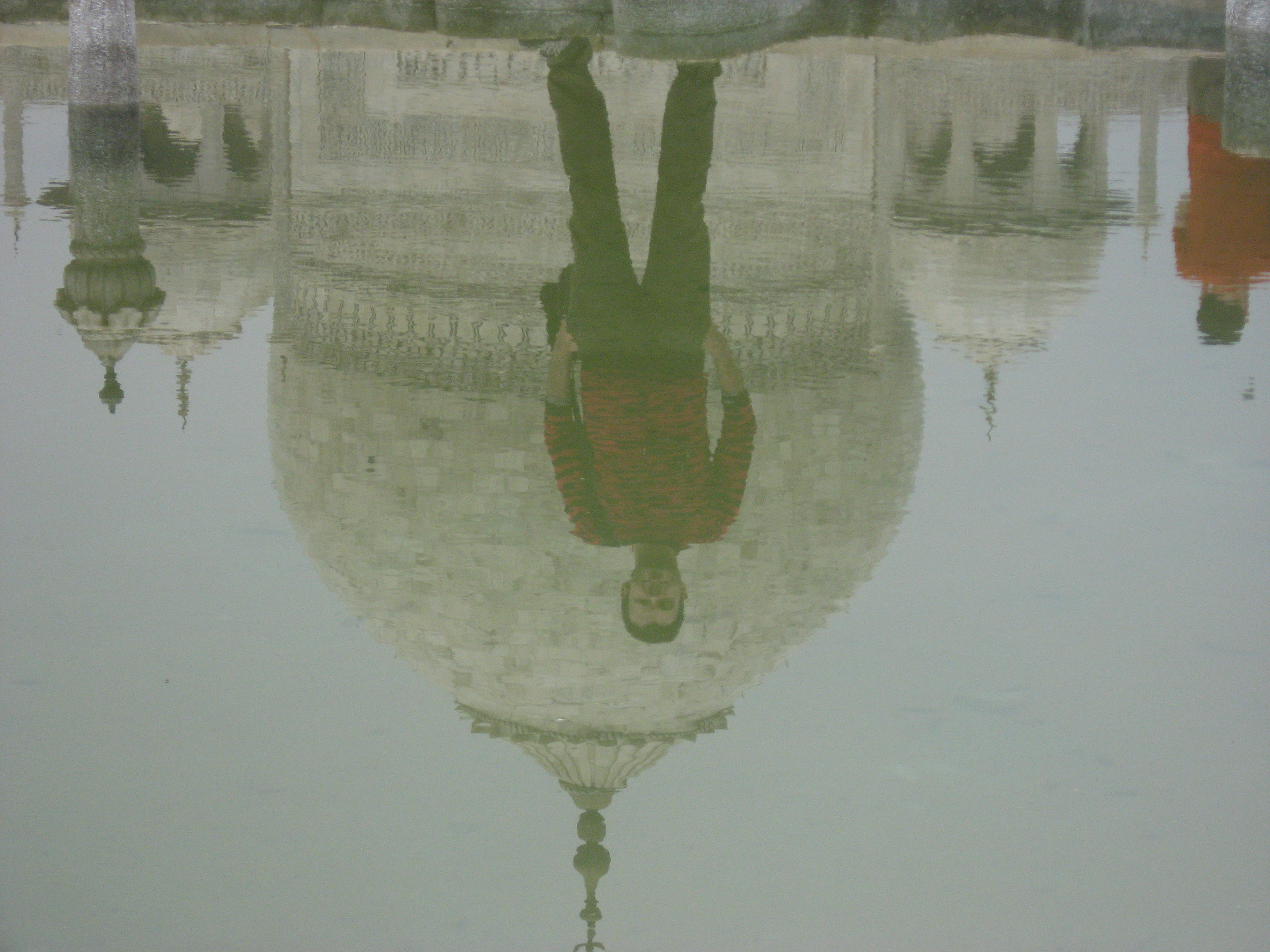 Marco P riflesso al Taj Mahal