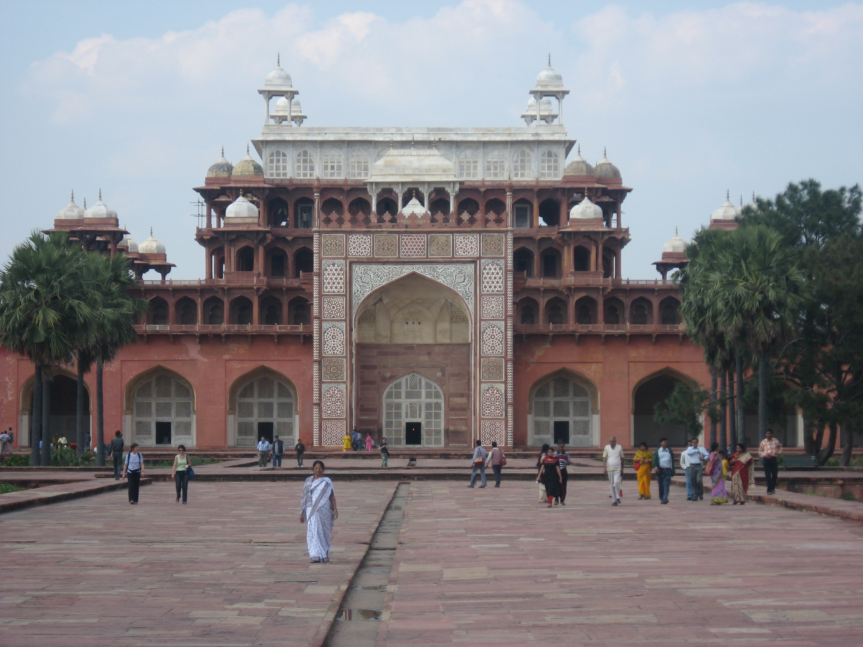 Monumento al Forte di Agra