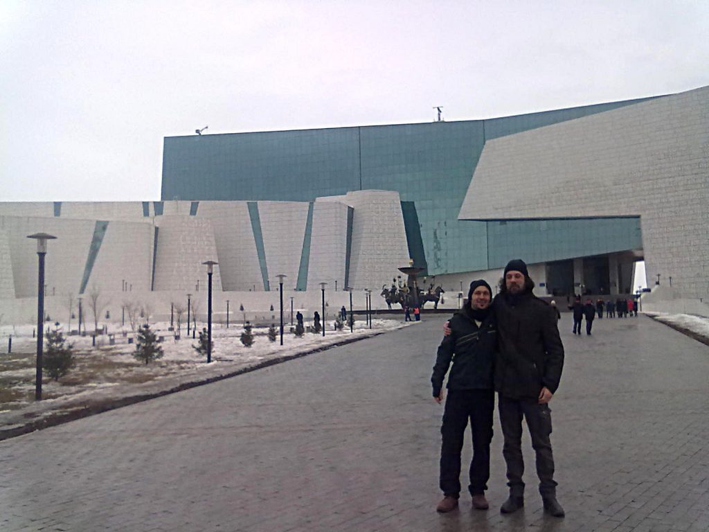 Architettura esterna. Museo nazionale di Astana